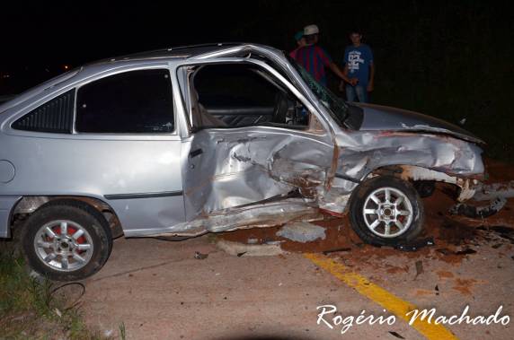 Mulher e 

criança ficaram feridas vítimas de um acidente de trânsito na ERS-404 em Sarandi - foto 2