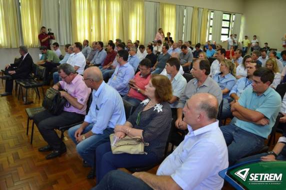 Realizada a assinatura oficial da implantação de laboratório de analise do leite na SETREM - foto 5