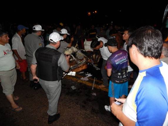Dois jovens morreram em acidente na BR-285 em
São Luiz Gonzaga - foto 2