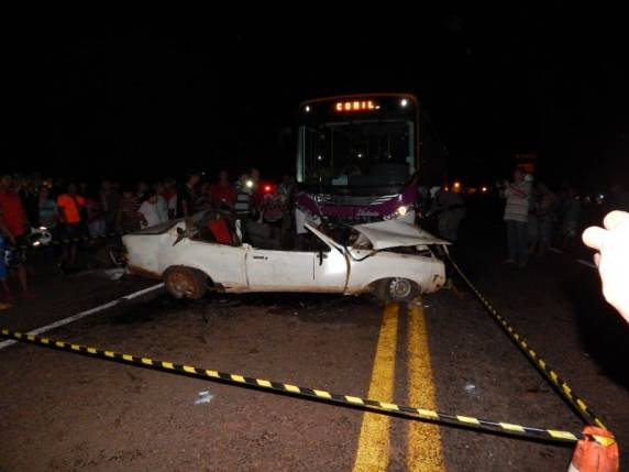Dois jovens morreram em acidente na BR-285 em
São Luiz Gonzaga - foto 4