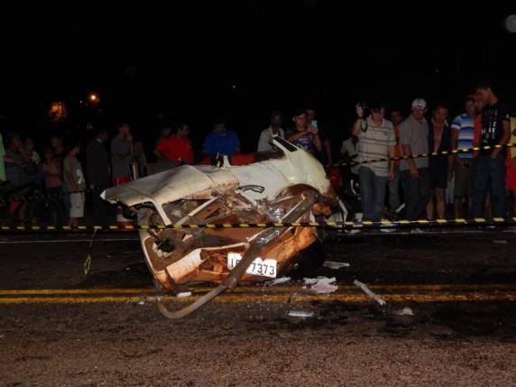 Dois jovens morreram em acidente na BR-285 em
São Luiz Gonzaga - foto 5