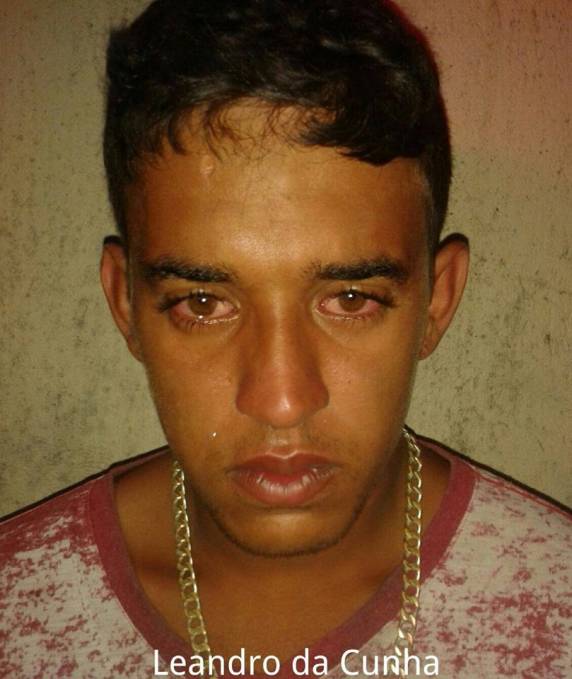 Polícia Militar coma poio da Polícia Federal deflagra operação no Calçadão da Meia Praia - foto 4