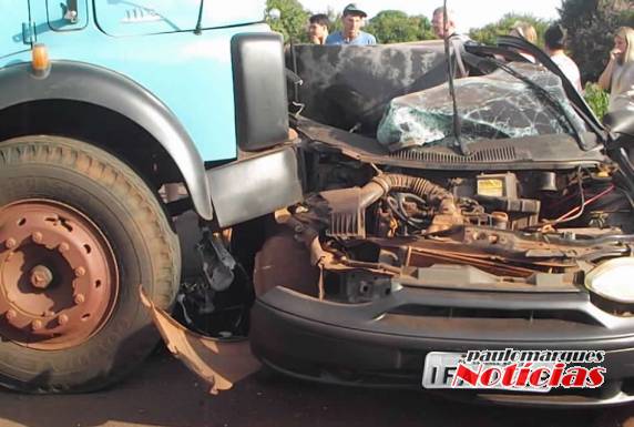 O motorista de 26 anos foi 

removido ao hospital