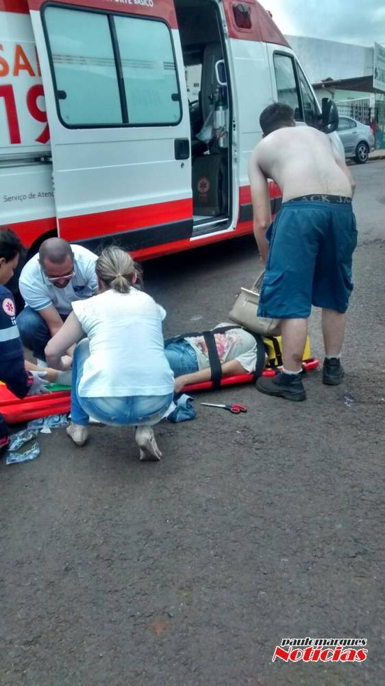 Casal de motoqueiros ficaram feridos em acidente no centro de Ijuí - foto 2