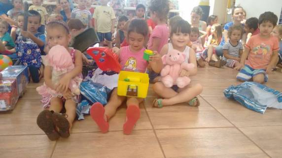 LEO Clube de Três de Maio e a campanha 'Viva o Natal 2015' - foto 5