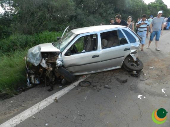 Mulher teve a perna amputada
depois de um grave acidente na ERS-324 - foto 3