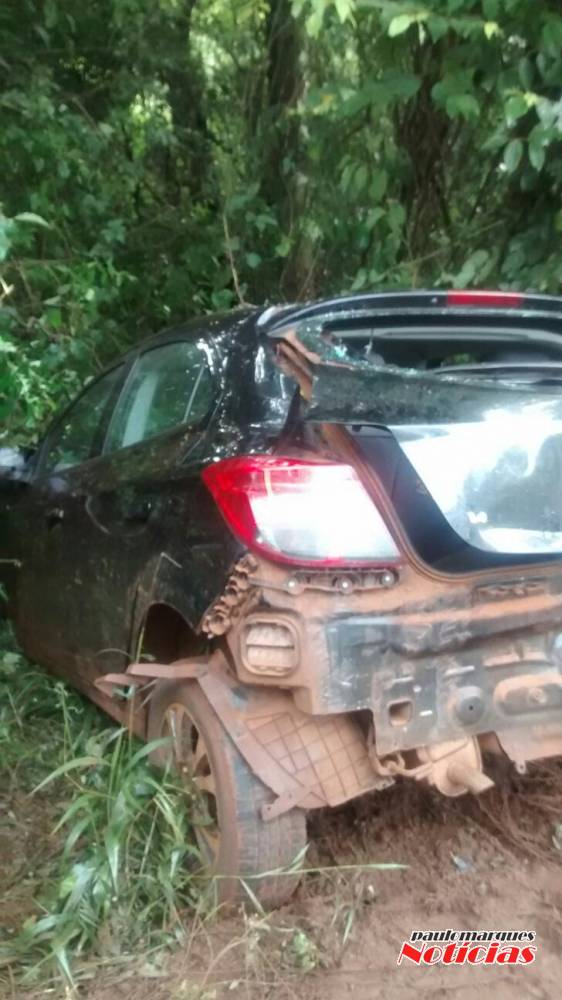 Grave acidente envolve carreta e automóvel na ERS-342;
Veja vídeo - foto 3