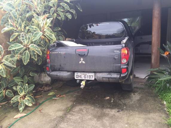 Polícia Militar de Porto Belo prende quadrilha
que adulterava veículos - foto 2