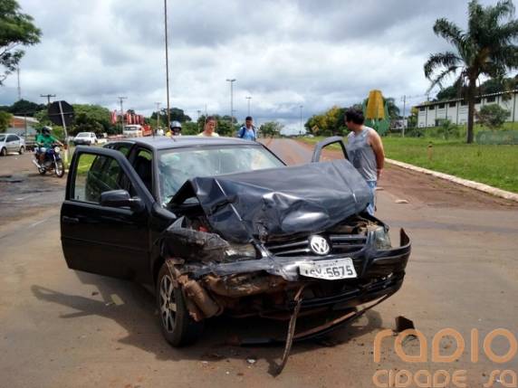 Acidente no Trevo da Fenamilho faz veículo capotar, em Santo Ângelo - foto 2