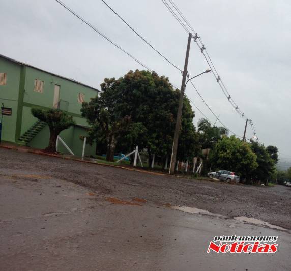 Situação de ruas centrais motiva reclamações em Independência - foto 4