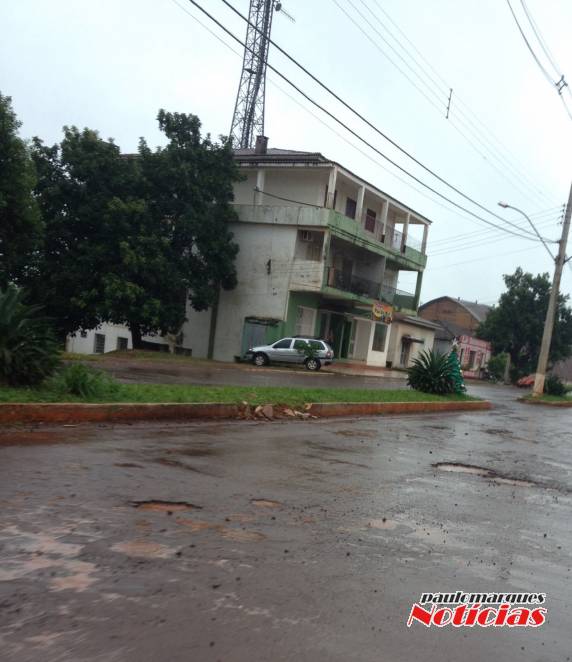 Situação de ruas centrais motiva reclamações em Independência - foto 5