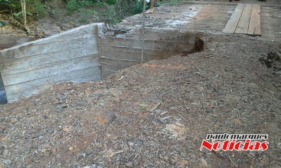 Internauta alerta para ponte que ficou sem a cabeceira no interior
de Independência - foto 3