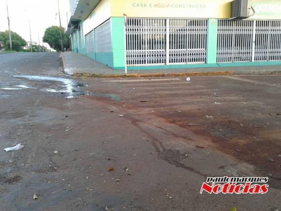 Motorista sai ileso de acidente de trânsito no final da madrugada, no centro de Três de Maio - foto 7