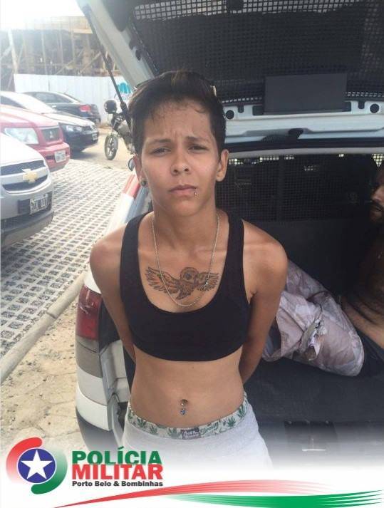 Polícia Militar de Bombinhas cm ajuda de
moradores prende quadrilha de traficantes - foto 3
