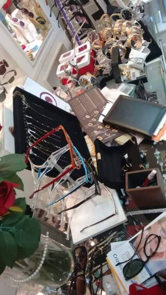 Ladrões arrombam Centro Ótico no Centro de Santo Ângelo - foto 2