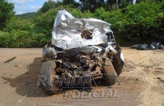 Ônibus com placas de Santa Rosa se envolve em acidente com duas
mortes no Oeste de SC - foto 4