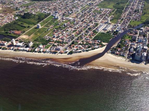 Língua negra vem de um conjunto de lagoas de Porto Belo - foto 2