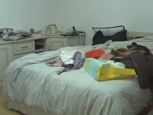 Ladrões se
passam por funcionários dos Correios e fazem cinco pessoas reféns em assalto em Santa Maria - foto 2