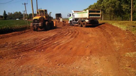 Começa a obra de
calçamento em Esquina Budel, Independência - foto 3