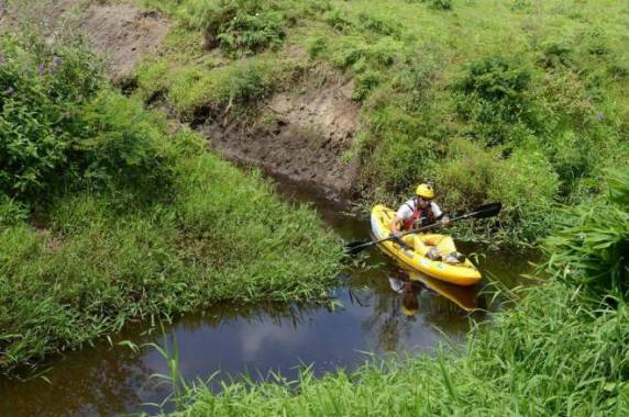 O percurso de sete quilômetros foi percorrido de caiaque em duas horas e meia