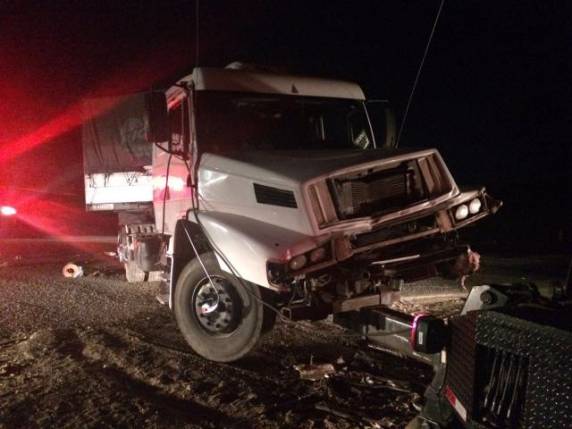 Três pessoas
morrem em acidente na BR-386, em Montenegro - foto 2