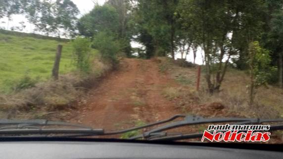 Estrada no interior de Horizontina é um tormento para uma família em dias de chuvas - foto 2