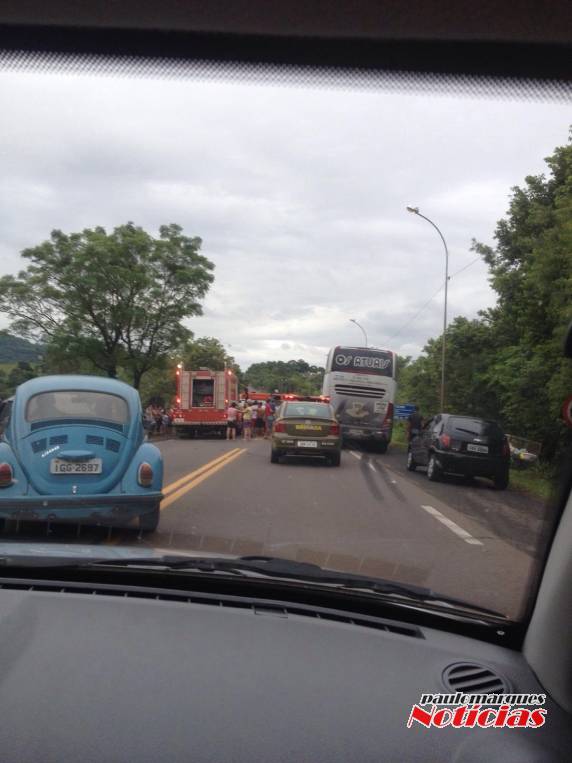 Grave acidente envolve ônibus do
grupo Os Atuais de Tucunduva - foto 7
