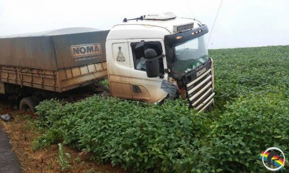 Caminhão de Tenente Portela se envolve em grave acidente no Oeste catarinense - foto 2
