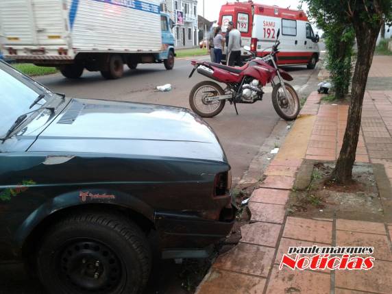 Veículos se envolveram no acidente no 

início da manhã