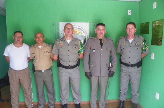 1º Tenente Edson Meller
assume o comando do Pelotão da 1ª Cia/BM de Santa Rosa - foto 2