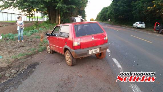 Caminhonete tomba depois de uma colisão com
automóvel na BR 285 - foto 3