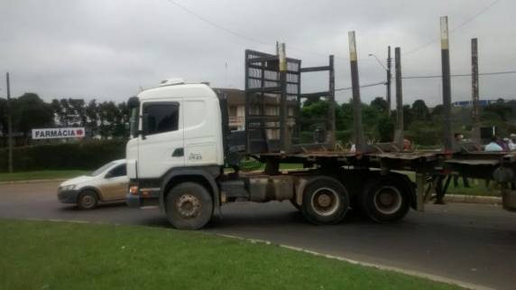 Veículo de Ijuí se envolve em acidente no trevo de Lajes, SC - foto 3