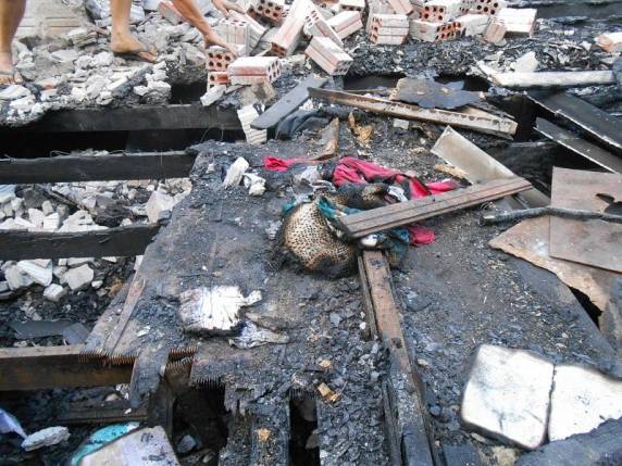Incêndio destrói casa em São Luiz Gonzaga - foto 3