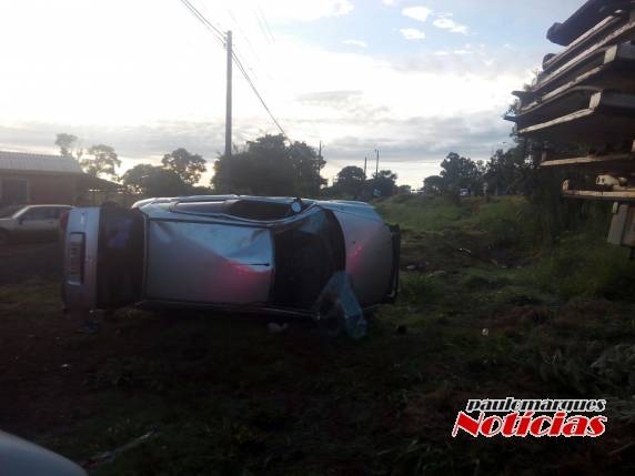 Motorista fica ferido depois de uma capotagem em Ijuí - foto 4