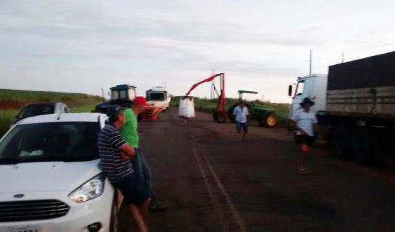 ERS 168 bloqueada entre São Luiz Gonzaga e Bossoroca - foto 4