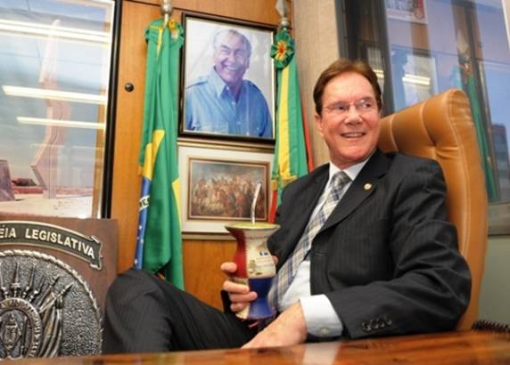 Ele tinha 67 anos e 

morreu vítima de um câncer