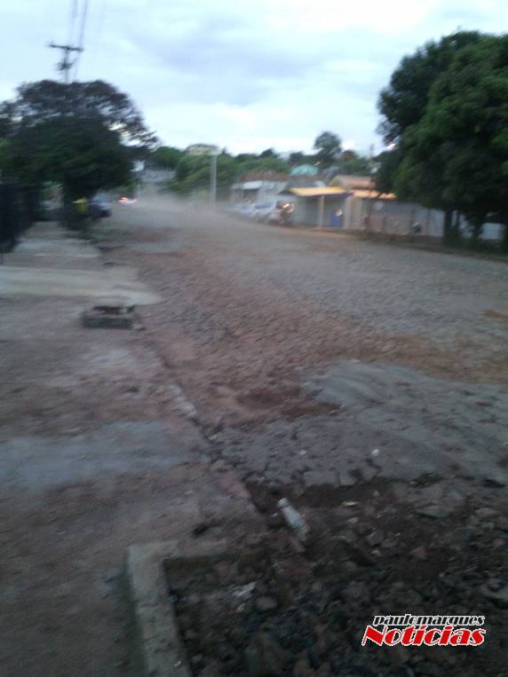 Moradores da rua Buricá reclamam de sujeira que é deixada na via - foto 5