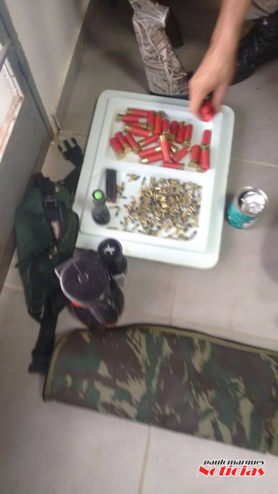 Polícia Ambiental prende caçadores com armas em Lagoa Vermelha - foto 2