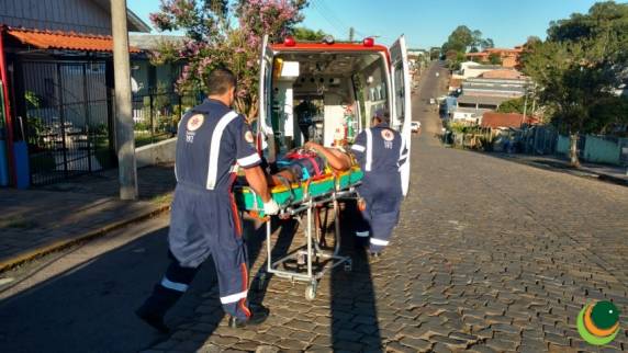 Duas pessoas ficam feridas em acidente em Passo Fundo - foto 2