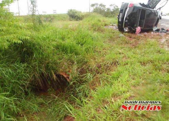 Grave acidente deixa três jovens feridos na BR 472 em Três de
Maio; VEJA VÍDEO - foto 5