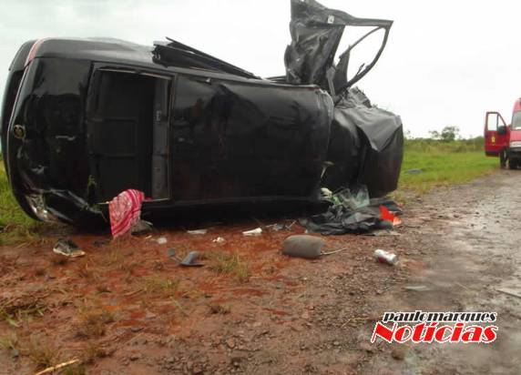 Grave acidente deixa três jovens feridos na BR 472 em Três de
Maio; VEJA VÍDEO - foto 4