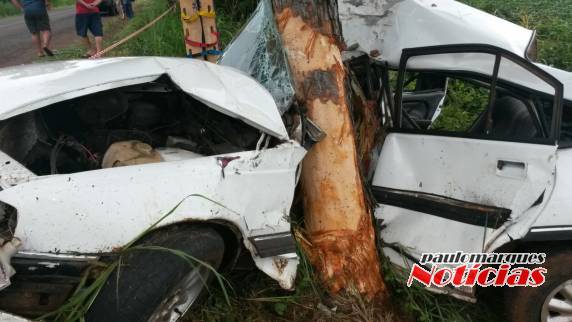 Saída de pista deixa um morto na ERS 307 em Cândido Godoi - foto 2