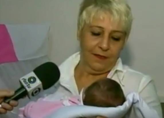 Bombeiros salvam vida de bebê de 10
dias por telefone em Erechim, RS - foto 4