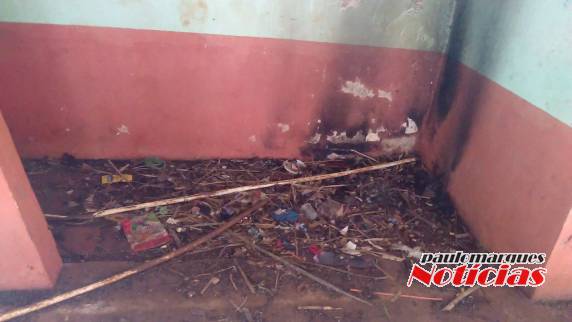 Moradores de Espirito Santo-Alegria, denunciam abandono de quadra coberta da comunidade - foto 2