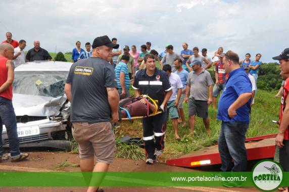 Carros colidem frontalmente na RSC-472, em Tenente Portela - foto 3