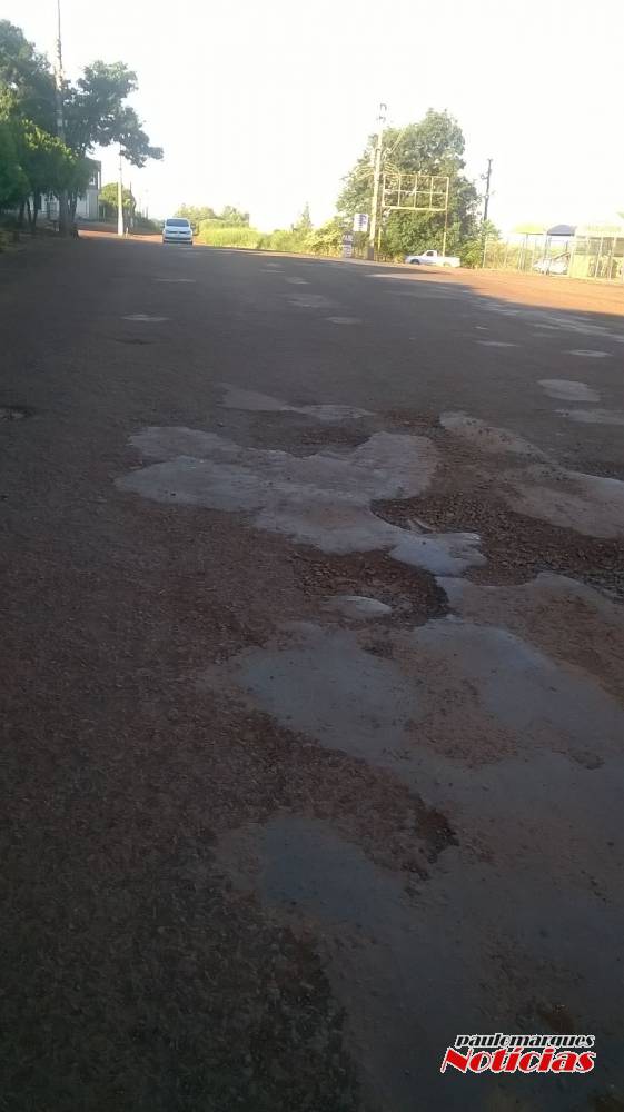 Buracos incomodam moradores da rua Ivagaci em Três de Maio - foto 2