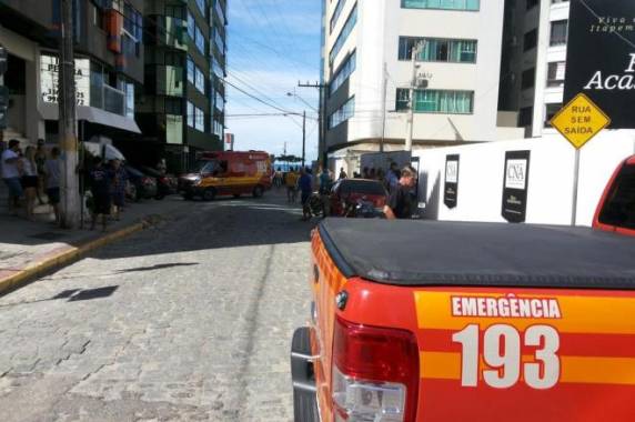 Garçom evita roubo e leva coronhada de 

bandido em Itapema - foto 3
