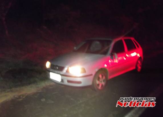 VÍDEO: Veículo da sec. da Saúde de Três de Maio com 15 pessoas tomba na ERS
210 em São Martinho - foto 5