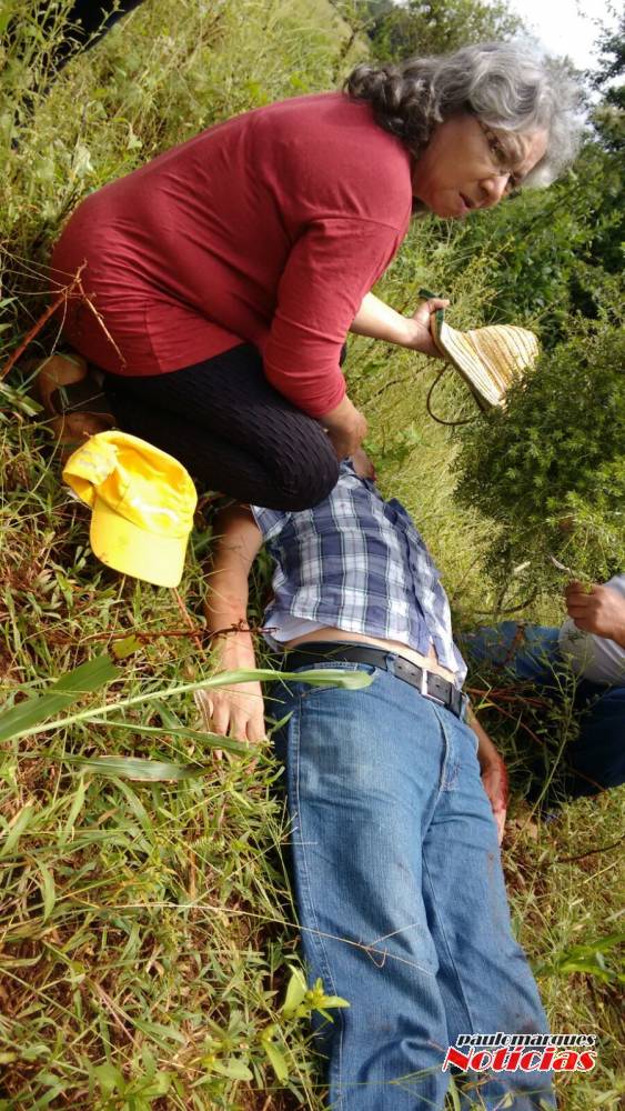 Motorista fica ferido em saída de pista na BR 472 em Santo Cristo - foto 3