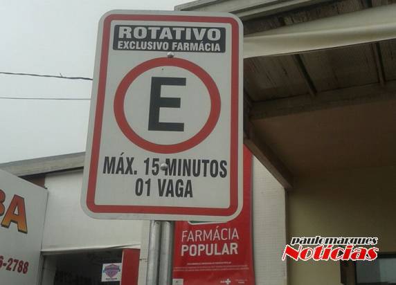 Havendo denúncia ou presença de um policial o veículo poderá ser recolhido e o 

motorista autuado